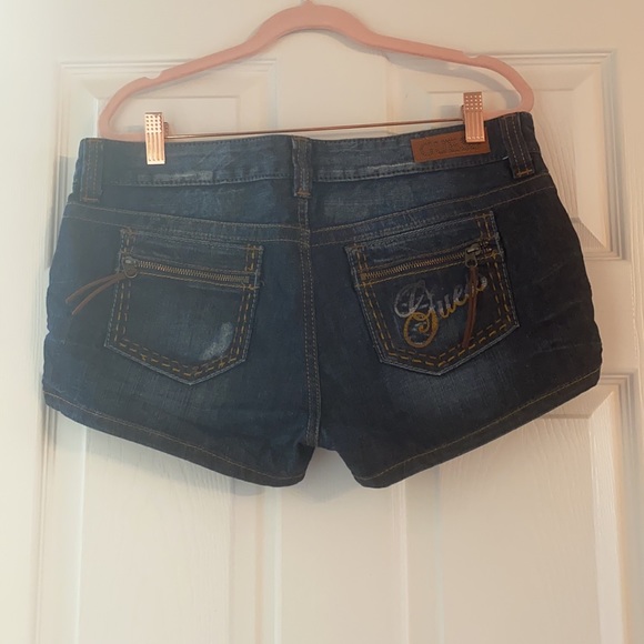 Guess Jean shorts - Picture 4 of 6